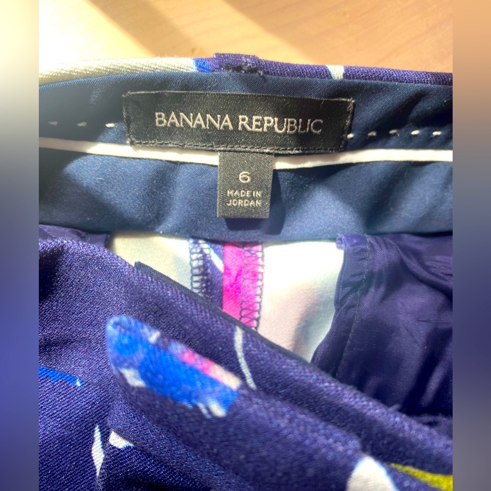 Banana Republic Sloan Cropped Pants - Picture 3 of 9